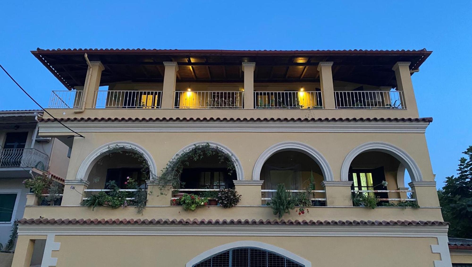 Villa Alexandra'S Boutique House Kato Garouna Esterno foto