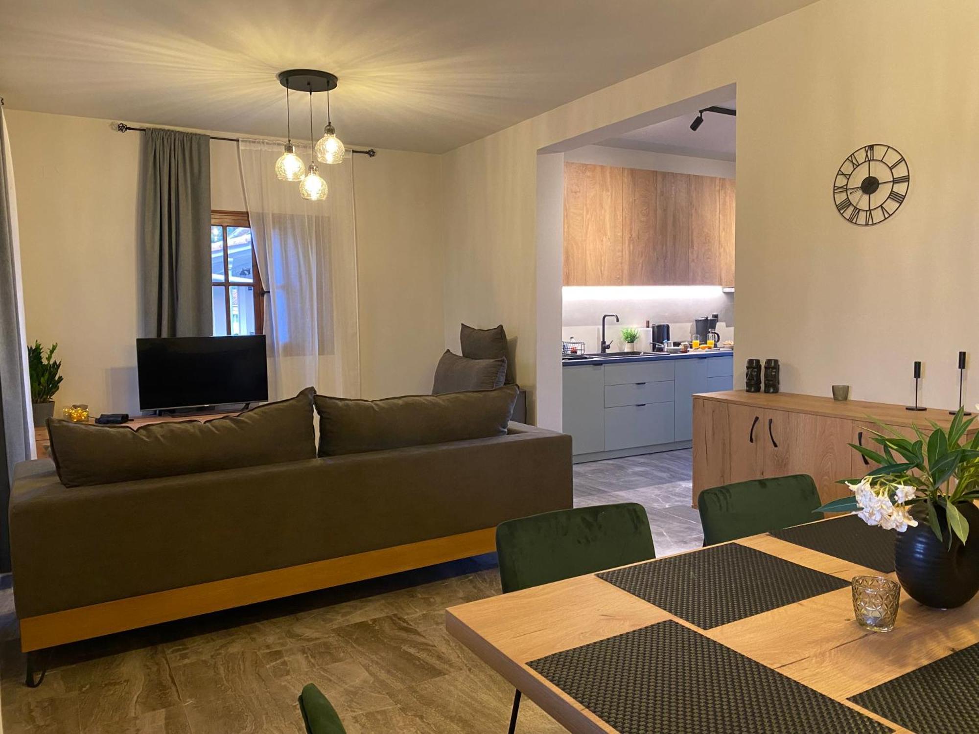 Villa Alexandra'S Boutique House Kato Garouna Esterno foto