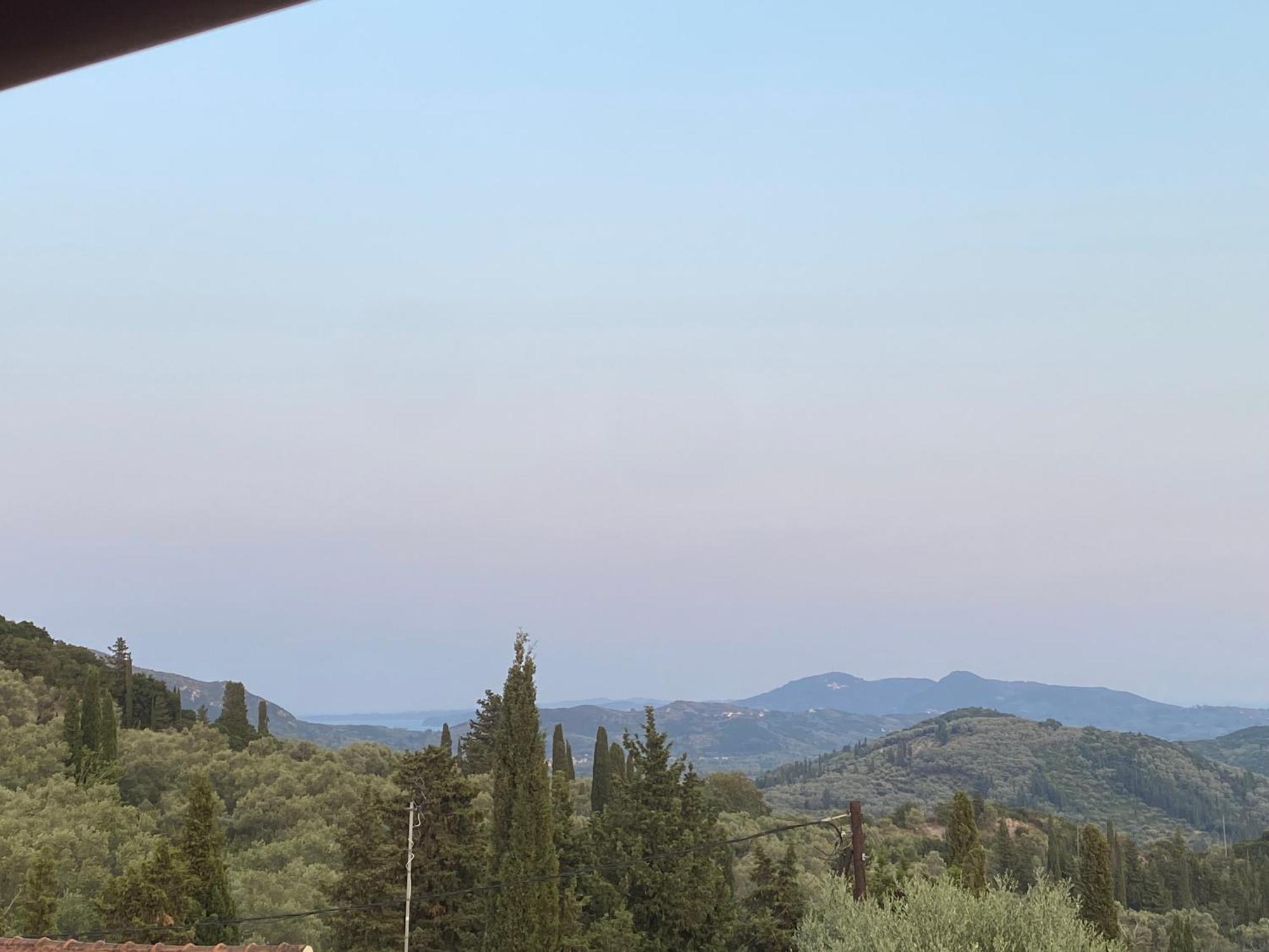 Villa Alexandra'S Boutique House Kato Garouna Esterno foto